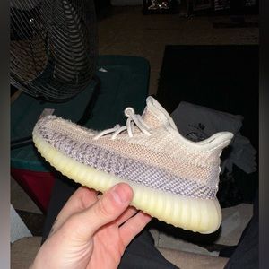 Yeezy 350 ash pearl